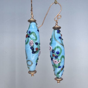 Large Wedding Cake Barrel Dangles (E2337)
