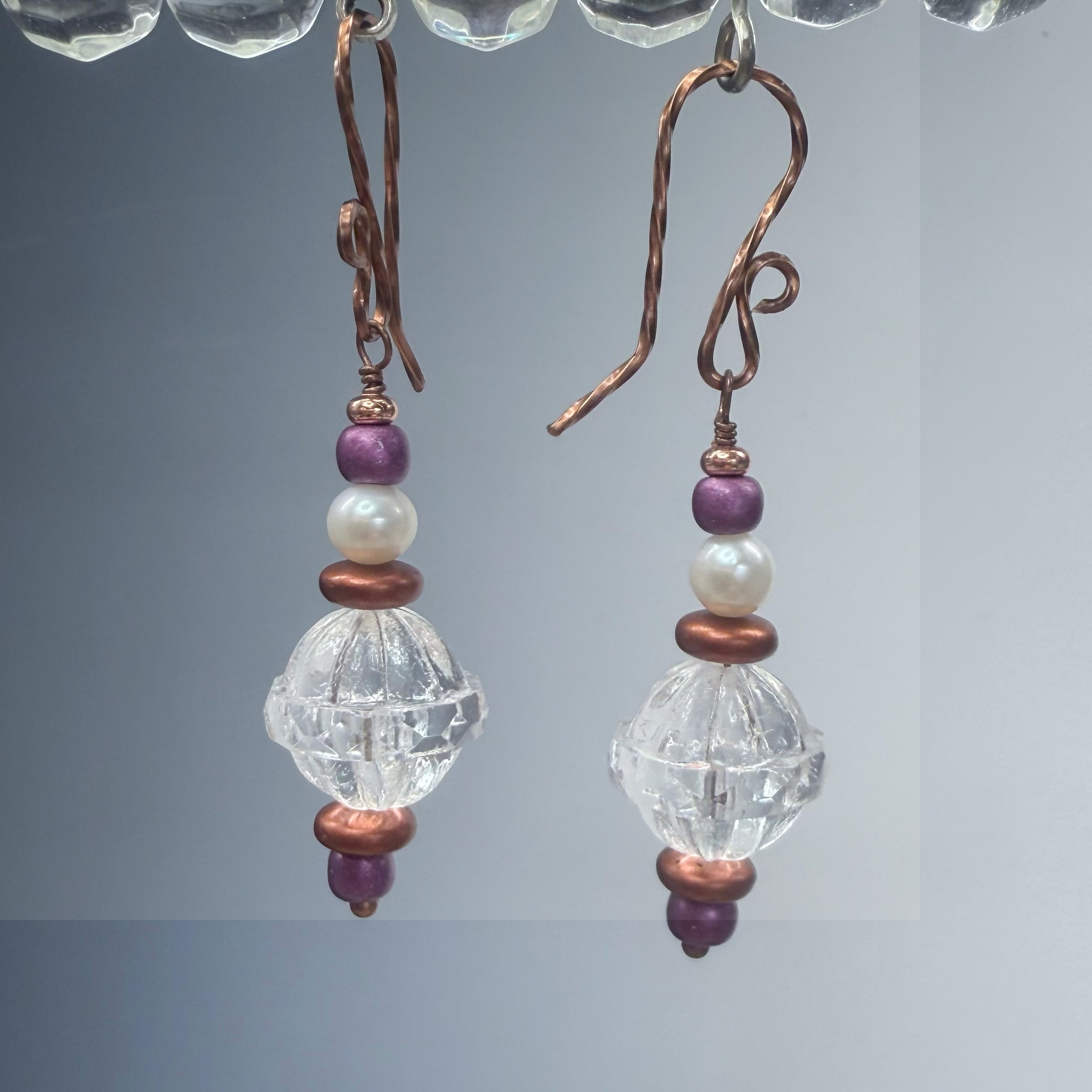 Vintage Pressed Glass Dangles (E3099)