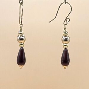 Pearlized Teardrop & Brass Dangles (E4218)